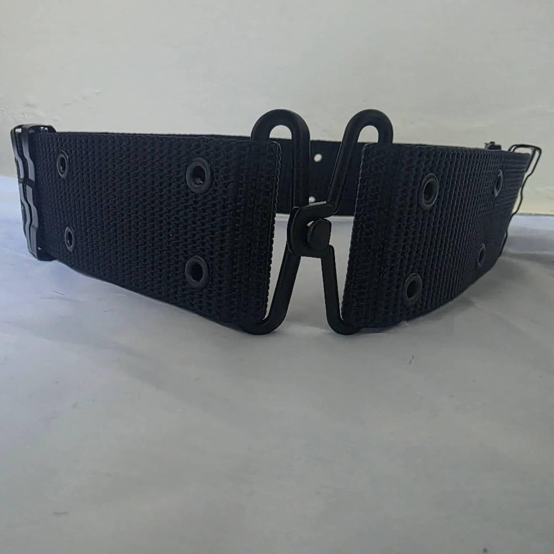 UAE Military Air Force Interlining Belt in Dark Blue, heavy-duty nylon with interlocking hook clasp for uniforms.
