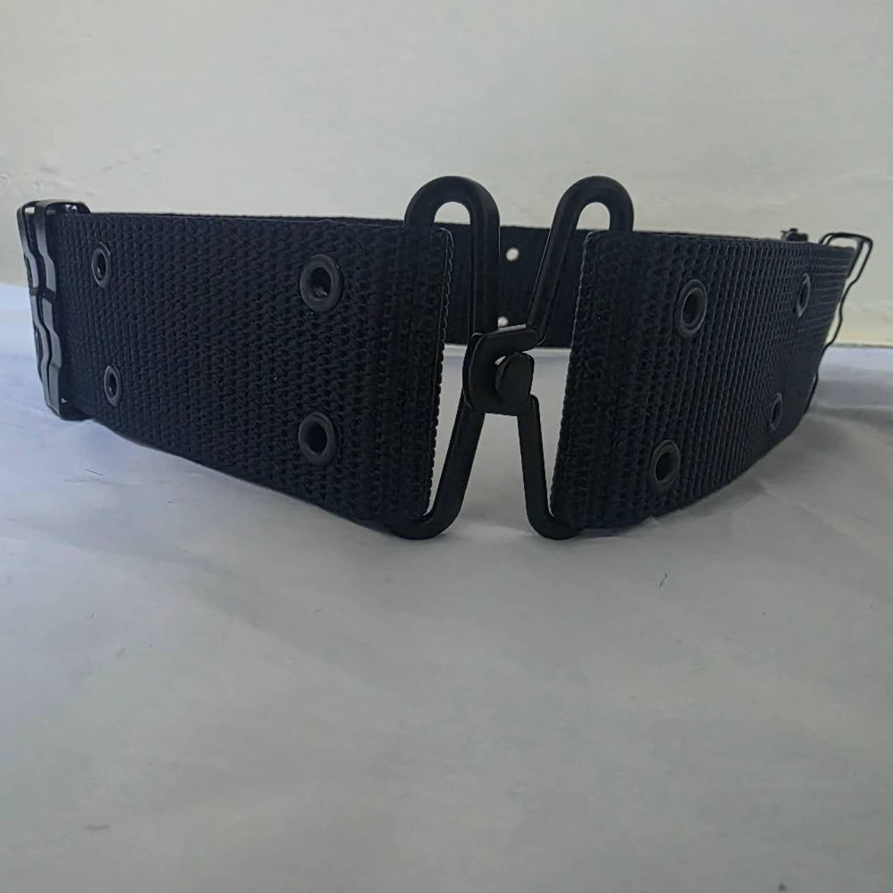 UAE Military Air Force Interlining Belt in Dark Blue, heavy-duty nylon with interlocking hook clasp for uniforms.
