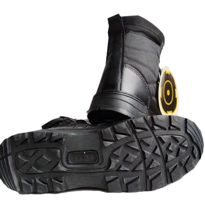Tactical desert combat boots featuring a rugged sole, designed for durability and all-terrain performance.